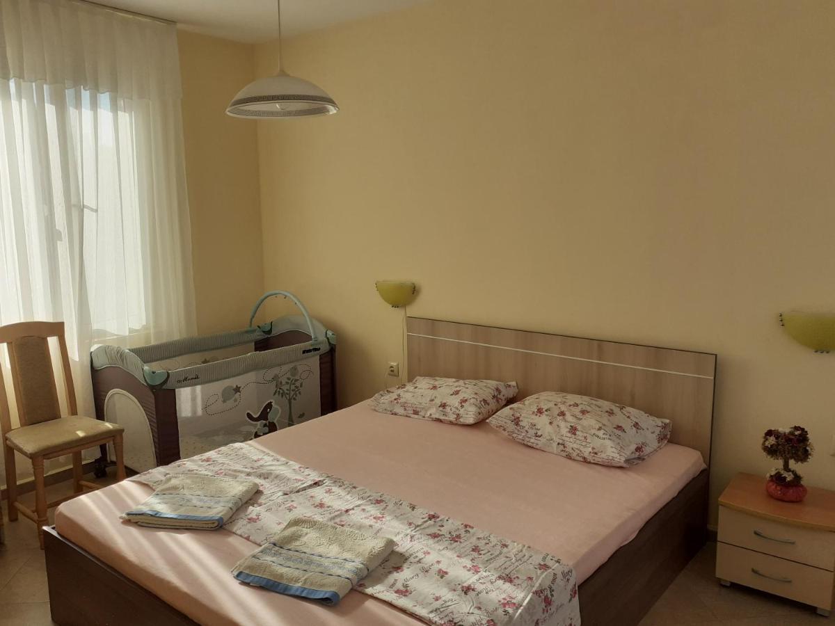 Apartments Sea Sounds Pomorie Exterior photo